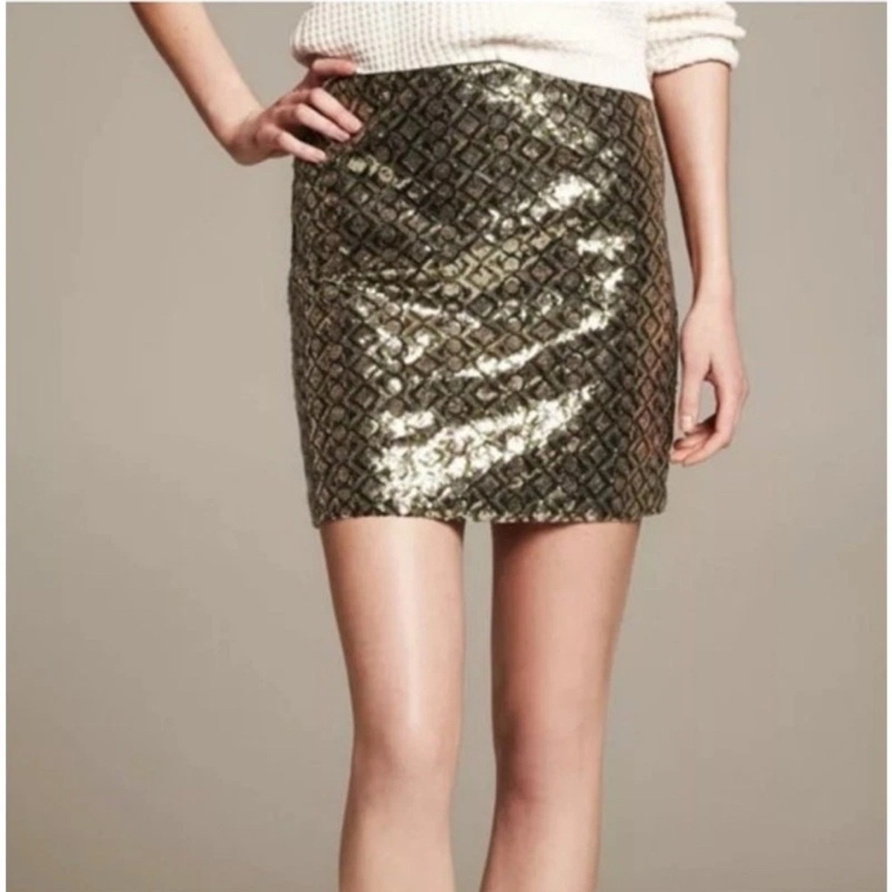 Banana Republic Women's Size 0 Green Gold Geometric Print Sequin Mini Skirt